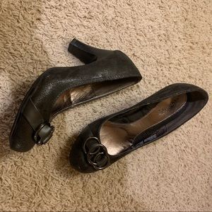 Snakeskin print buckle heels